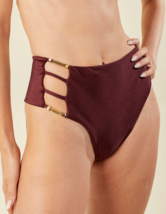 Calcinha Hot Pant e Tiras na Lateral Barolo